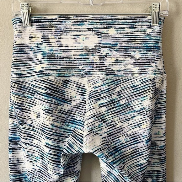 Lululemon Wunder Under Crop Hi-Rise Legging Blurry Belle Multi Blue Size 8 - Picture 6 of 12